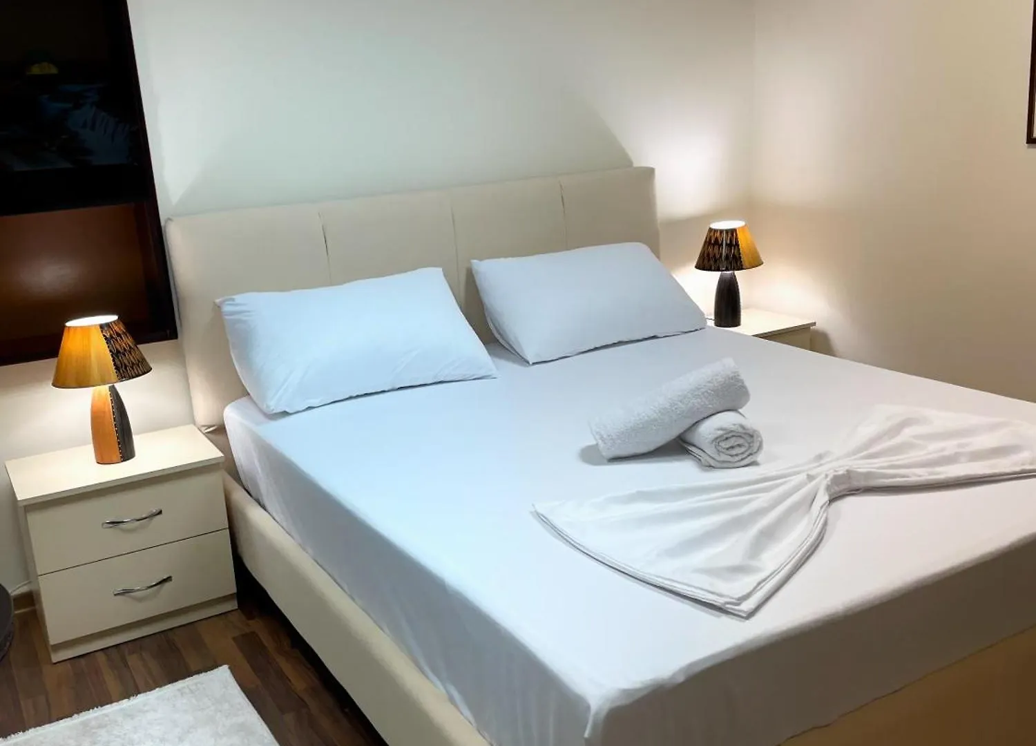 Lb Apartments Tirana Albânia